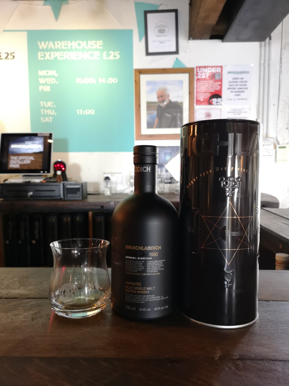 Bruichladdich Black Art 6.1 1990 26 Years Old
